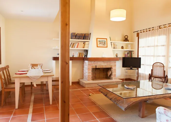 Olmo, Jardin Y Piscina A 20 Minutos De Salamanca Hébergement de vacances Almenara de Tormes