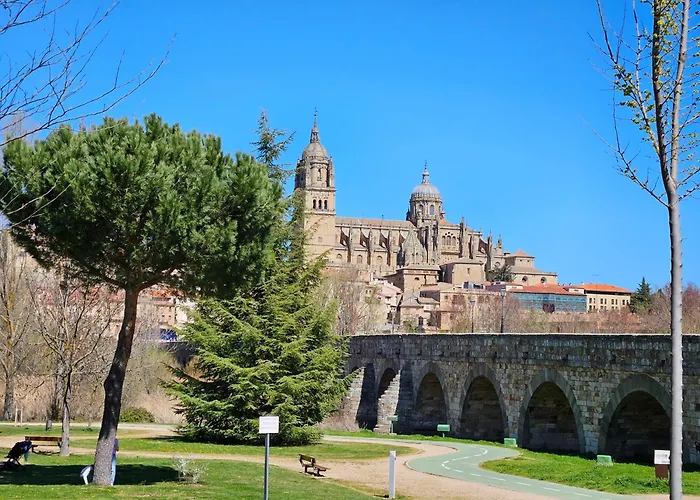 Hébergement de vacances Olmo, Jardin Y Piscina A 20 Minutos De Salamanca *